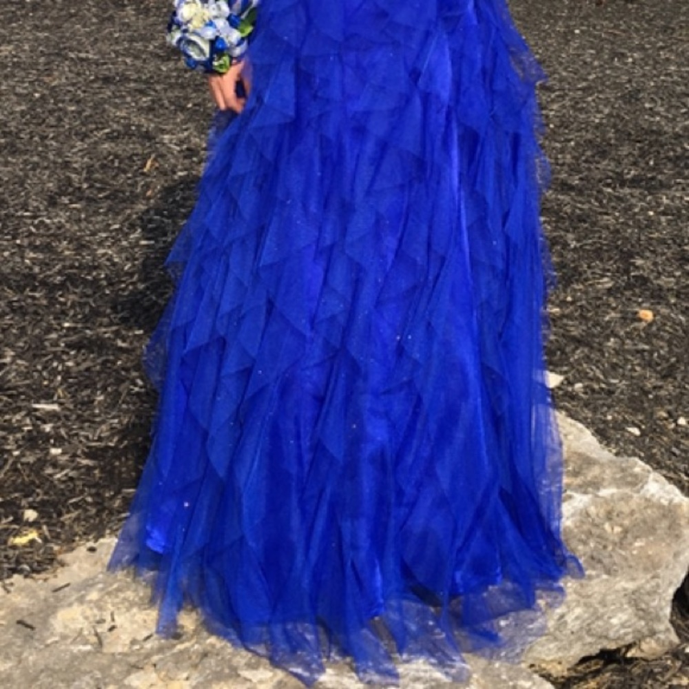 Prom dress - Picture 3 of 4